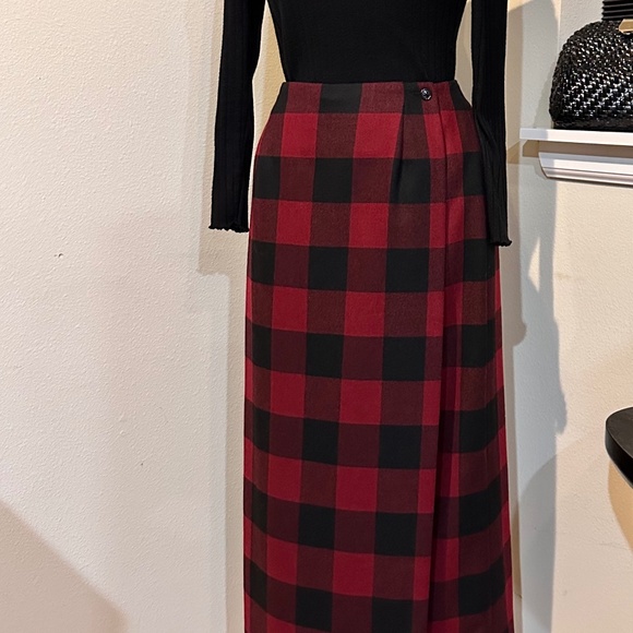 Bufalo Plaid Red & Black Wool Wrap Skirt by Coldwater Creek - size 6 - Picture 3 of 15